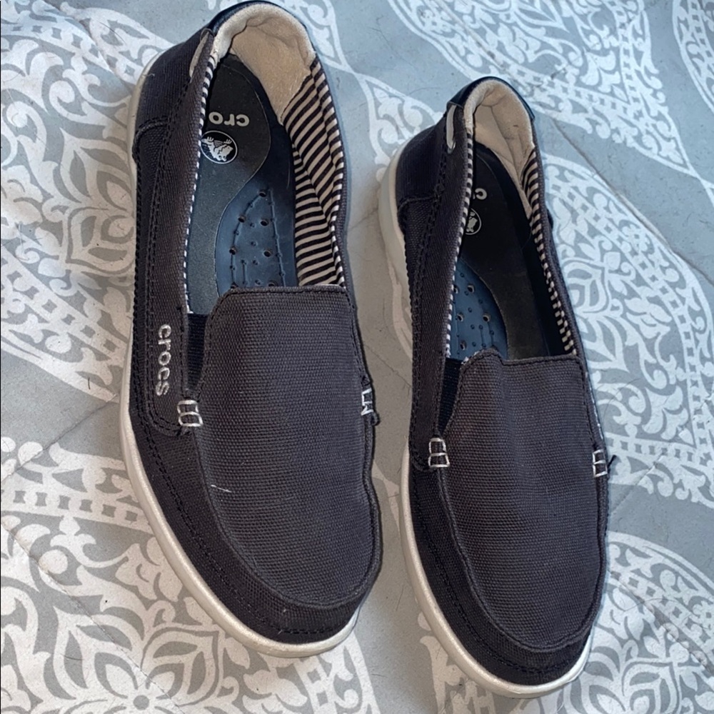 CROCS Black Slip-On Loafers Minimalist Design